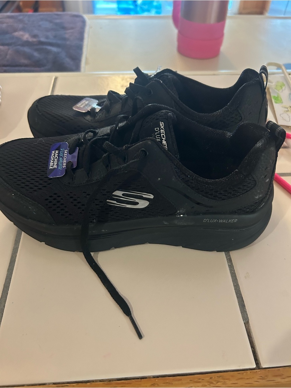 Skechers D'LUX Walker Women's Black Sneakers - Picture 2 of 5